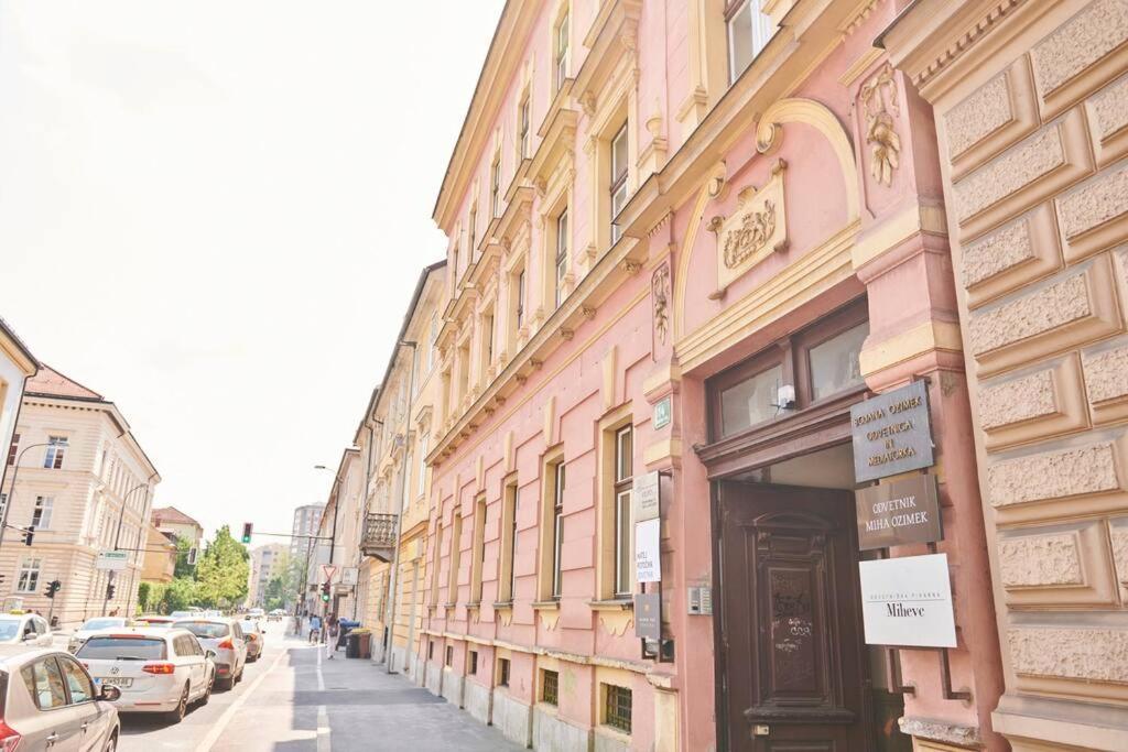 White Bliss Hideaway Leilighet Ljubljana Eksteriør bilde